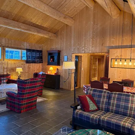 Koselig Sentralt Pa Skeikampen Ferienhaus Svingvoll